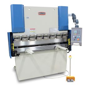 Baileigh 220V 3Phase 33 Ton 2 Axis Programmable Hydraulic Press Brake BP-3305CNC 1020680